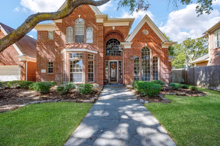 Photo 3 of 23014 Laguna Point Drive, Katy, TX