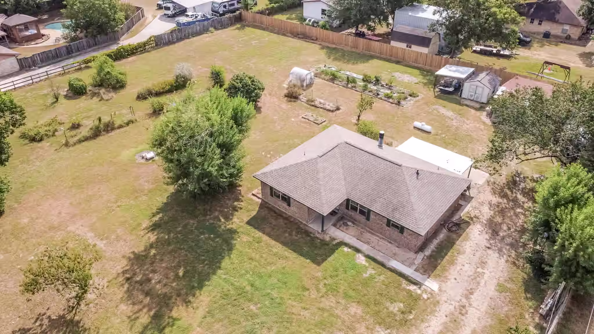 Photo 2 of 2934 Goodson Loop, Pinehurst, TX
