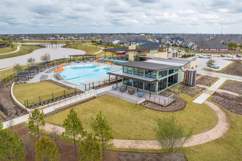 Photo 4 of 24150 Prairie Crabapple Court, Katy, TX