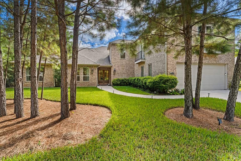 Photo of 25034 Tarlton Court, Tomball, TX 77375