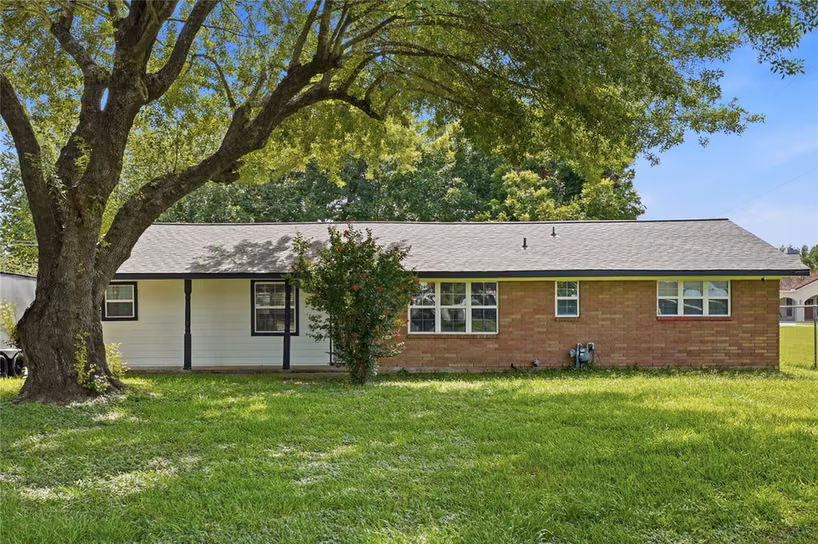 Photo 4 of 3305 Luella Avenue, Deer Park, TX