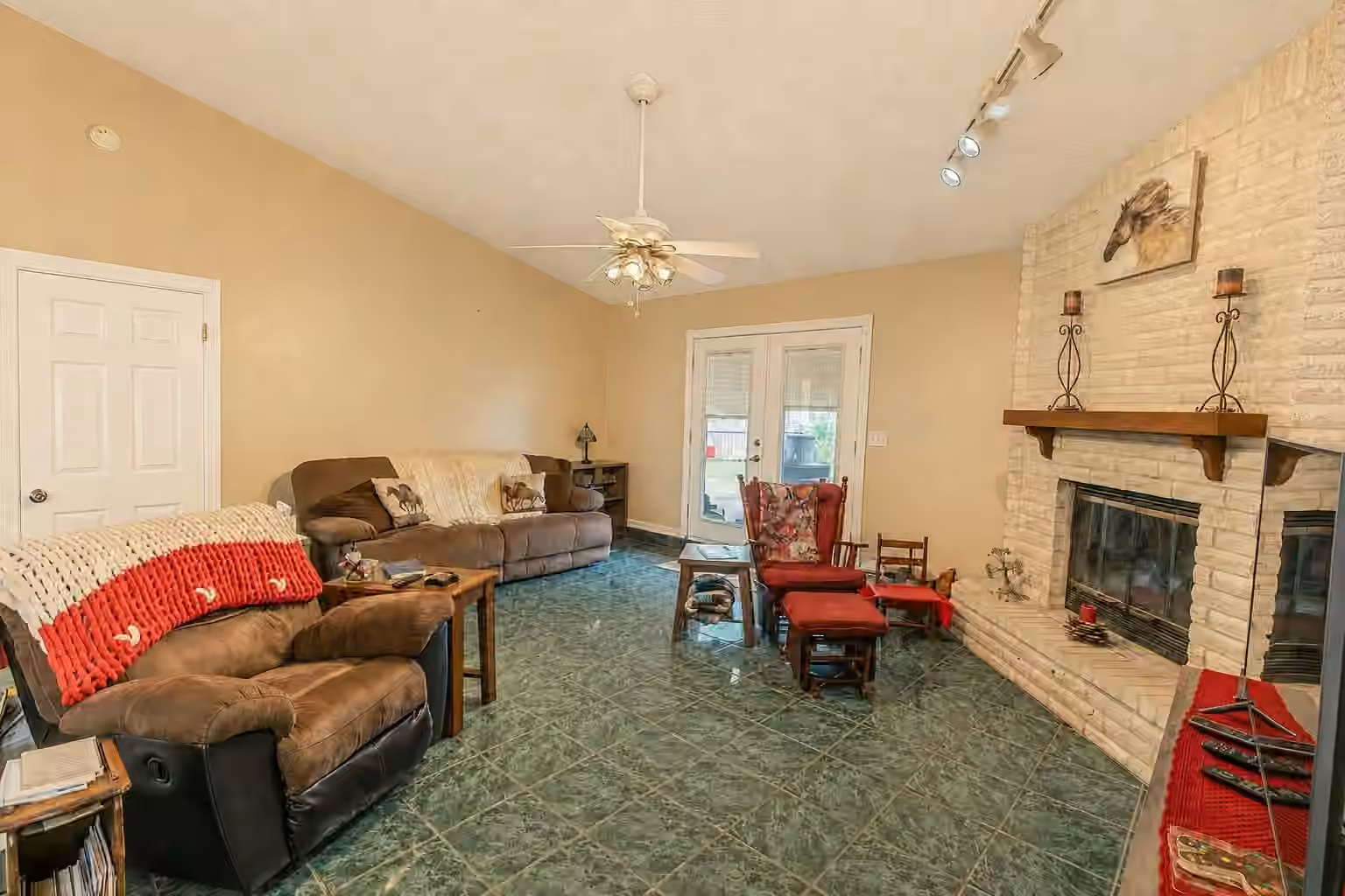 Photo 6 of 116 Briarwood Lane, Bellville, TX
