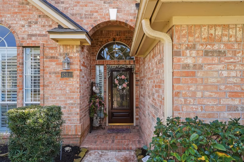 Photo 4 of 18410 Tranquility Drive, Humble, TX