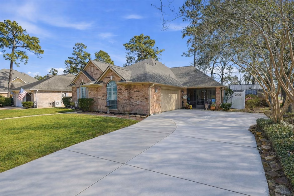 Photo 5 of 18410 Tranquility Drive, Humble, TX