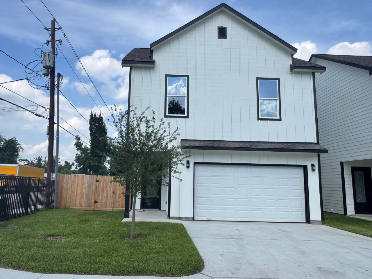 Photo 2 of 1310 Duff Lane, Houston, TX
