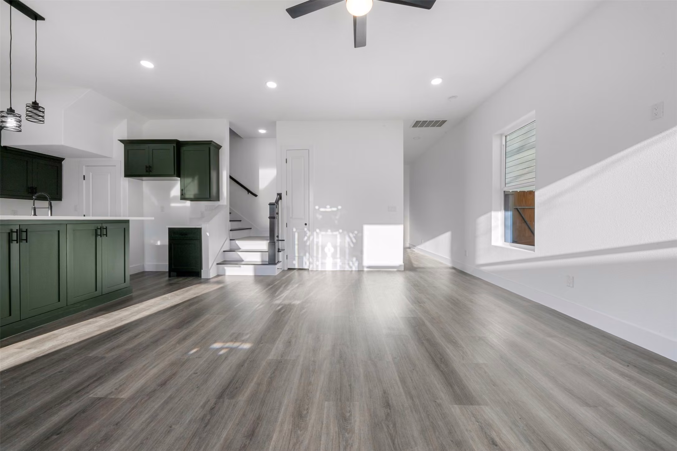 Photo 6 of 1310 Duff Lane, Houston, TX