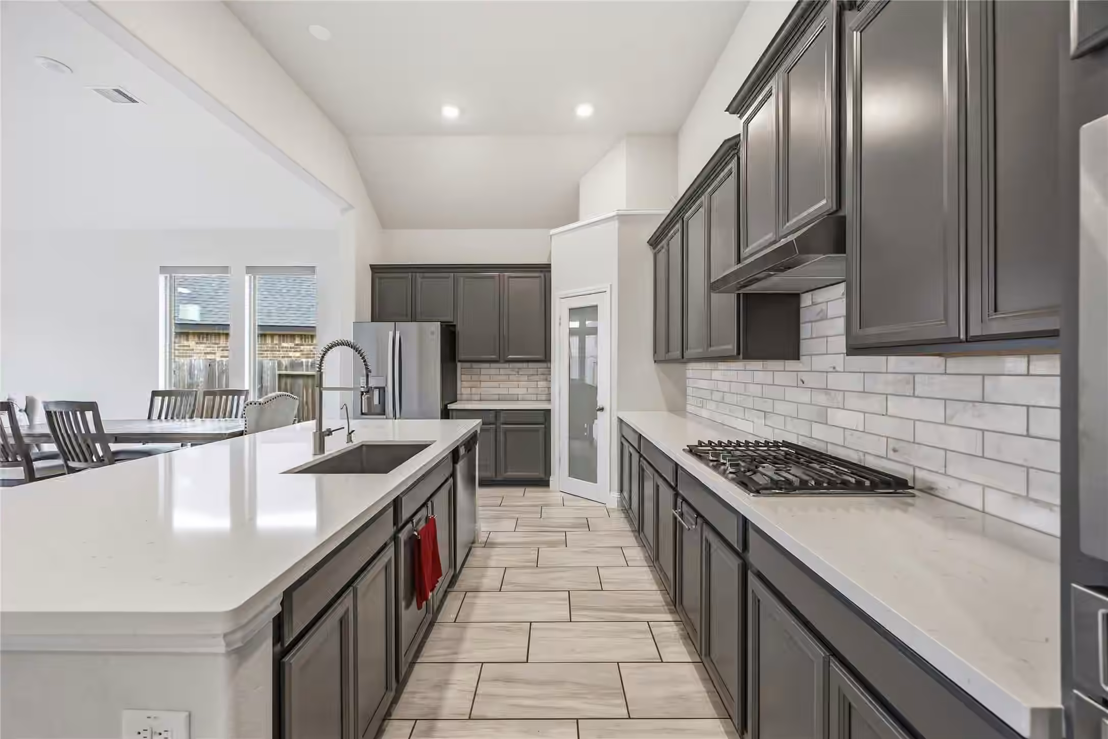 Photo 6 of 2263 Vanessa Cay Lane, La Porte, TX