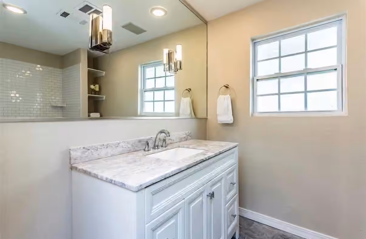 Photo 7 of 660 Pine Road, Clear Lake Shores, TX