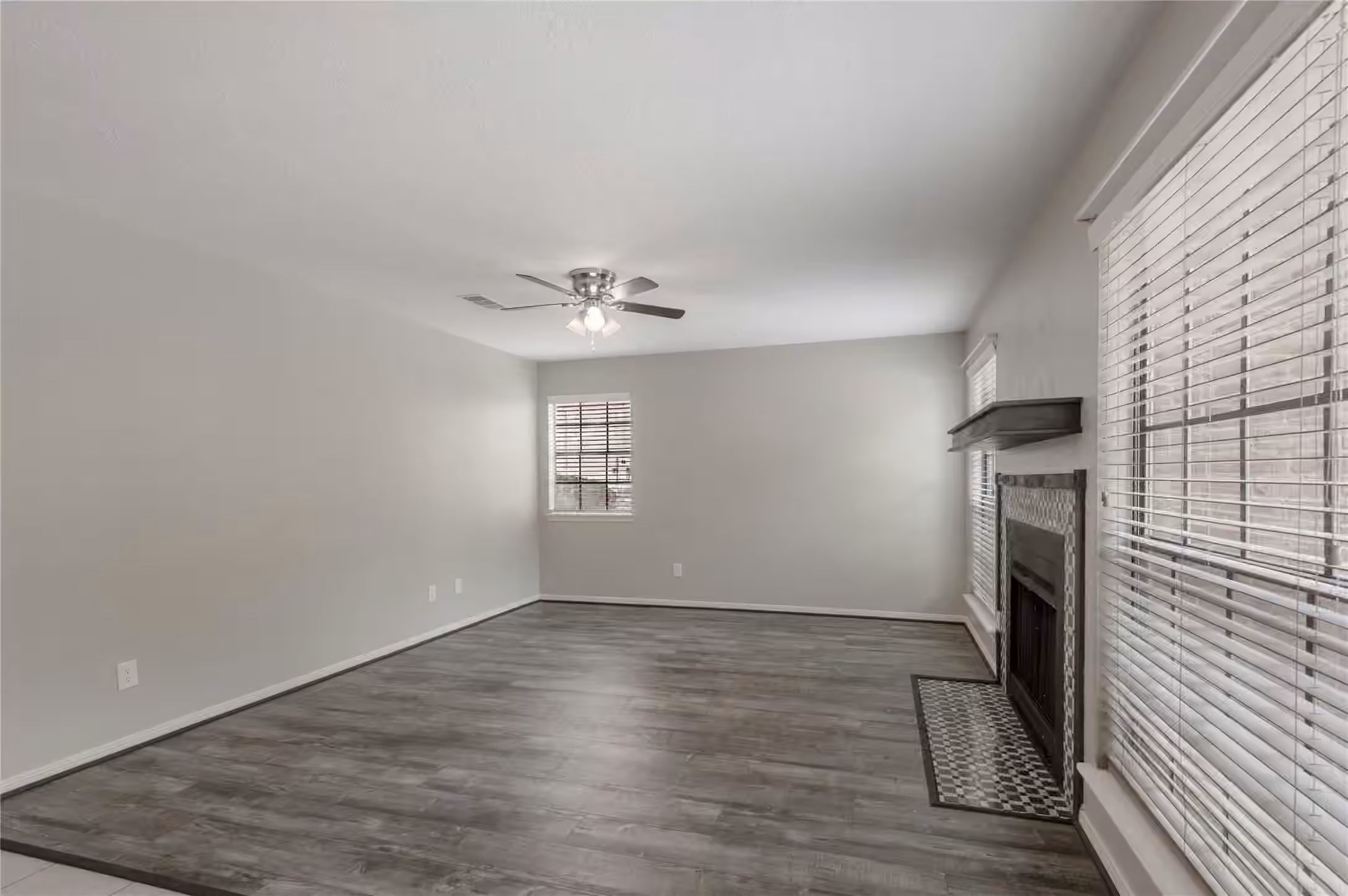 Photo 6 of 2401 Sycamore Avenue C2, Huntsville, TX