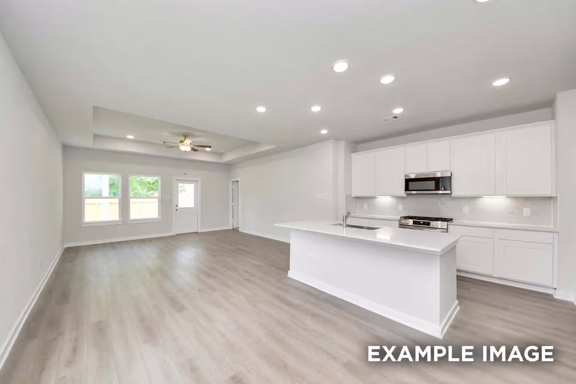 Photo 3 of 2108 S Canopy Crossing Circle, Conroe, TX
