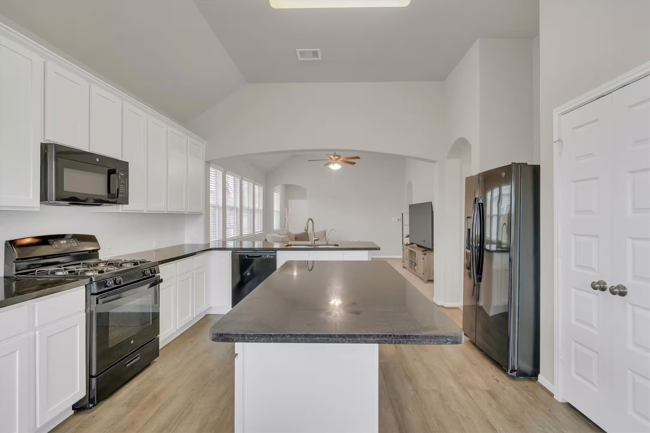 Photo 7 of 5339 Basquiat Drive, Houston, TX