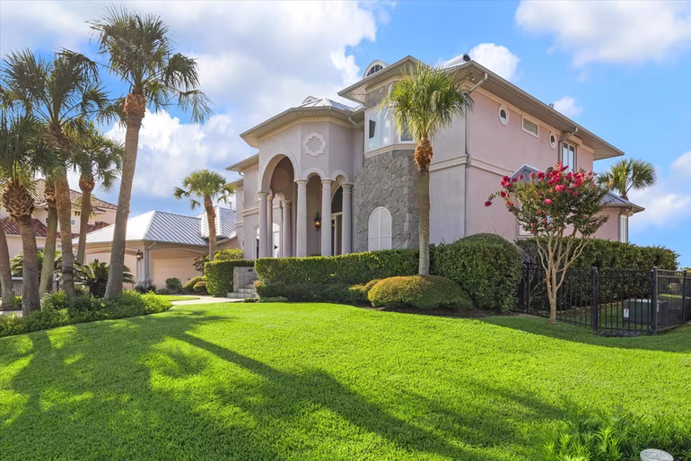 Photo 5 of 1818 Ray Shell Court, Seabrook, TX