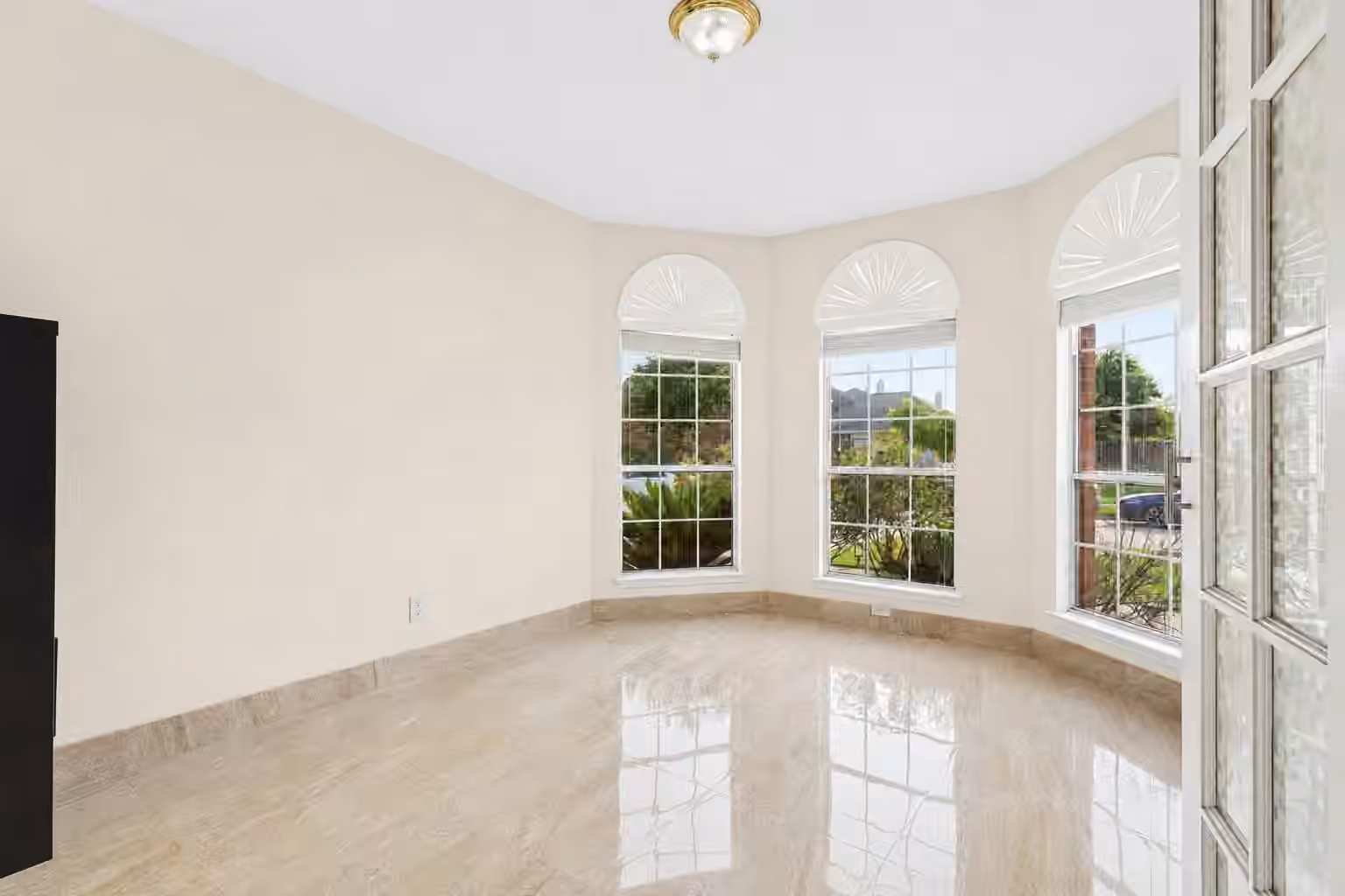 Photo 6 of 2614 Sunset Lake Drive, Sugar Land, TX