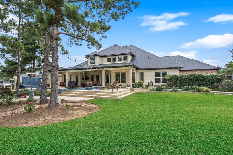Photo 3 of 9108 Ridgelake Court, Montgomery, TX
