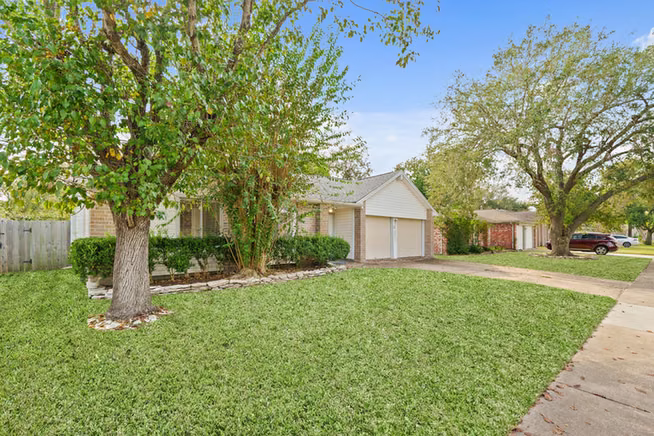Photo 2 of 12831 Newberry Street, Sugar Land, TX