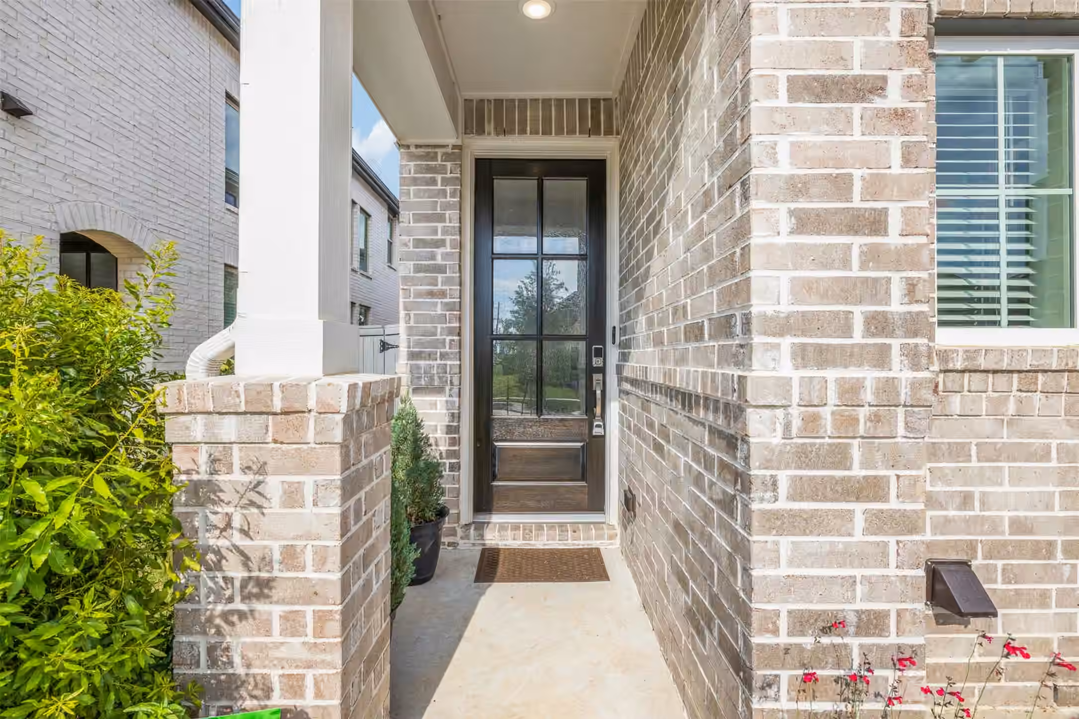 Photo 7 of 17030 Shimmer Ray Street, Hockley, TX