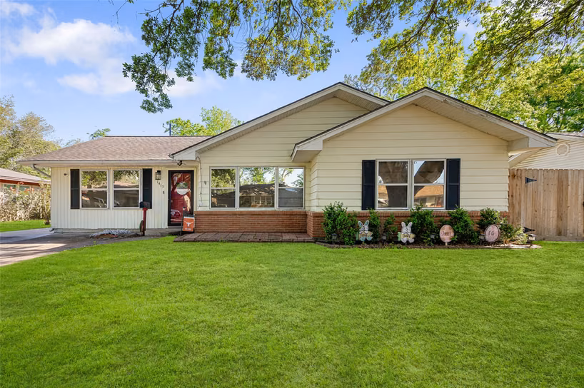 Photo 7 of 1413 Andrea Drive, Bay City, TX