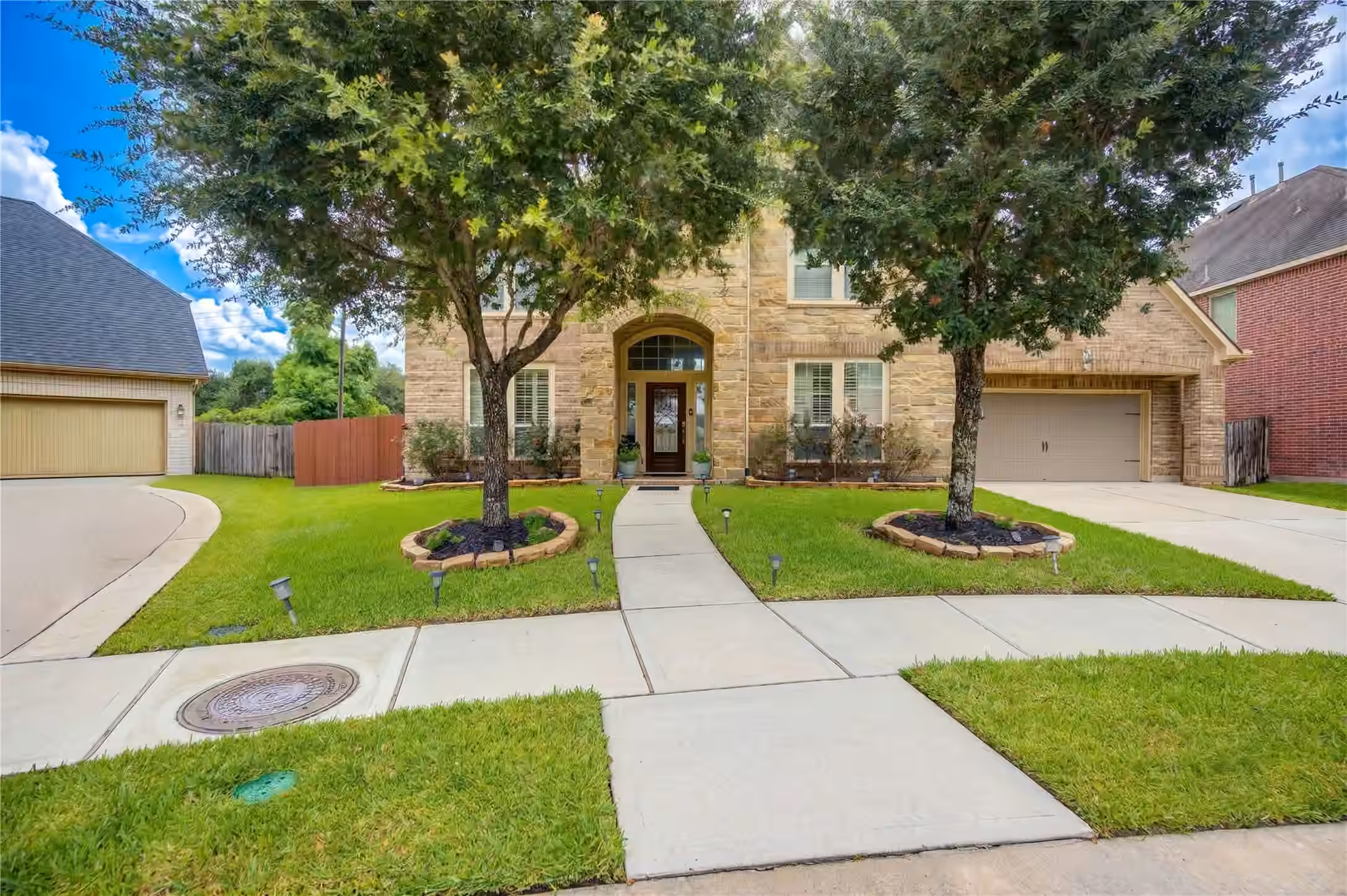 Photo 3 of 4222 Windy Orchard Drive, Richmond, TX