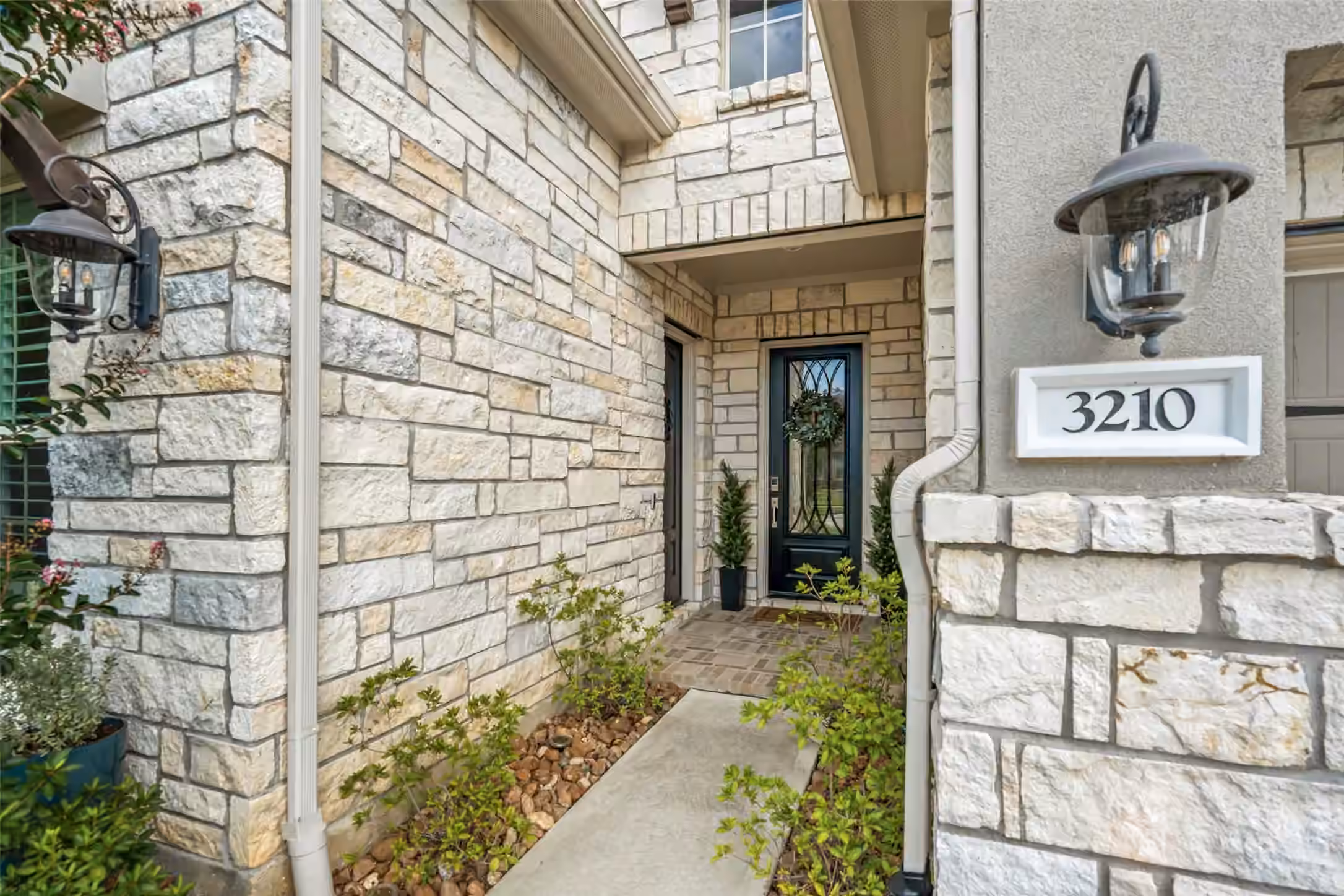 Photo 4 of 3210 Lockridge Harbor Lane, Houston, TX