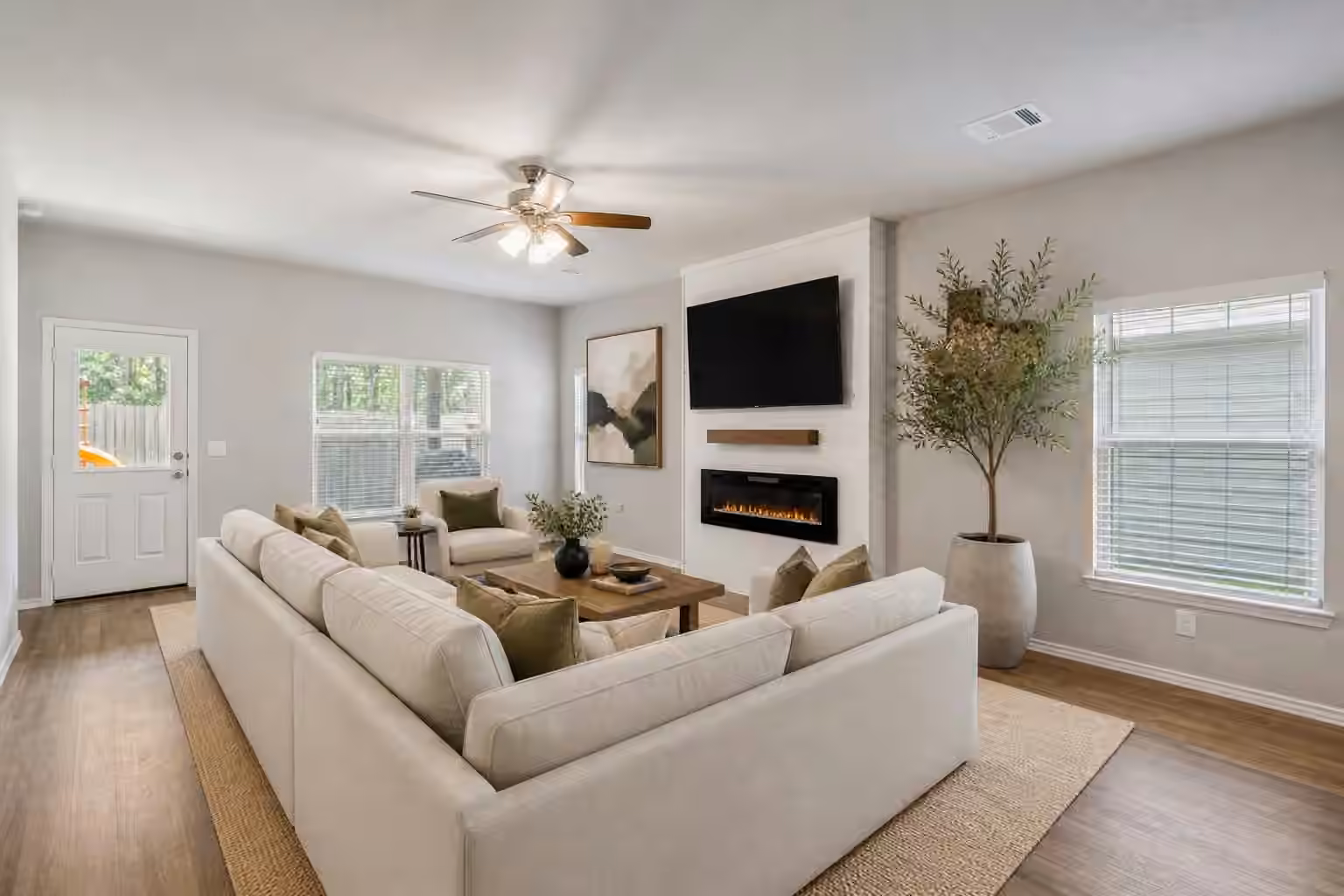 Photo 2 of 210 Bellewood Manor Drive, Magnolia, TX
