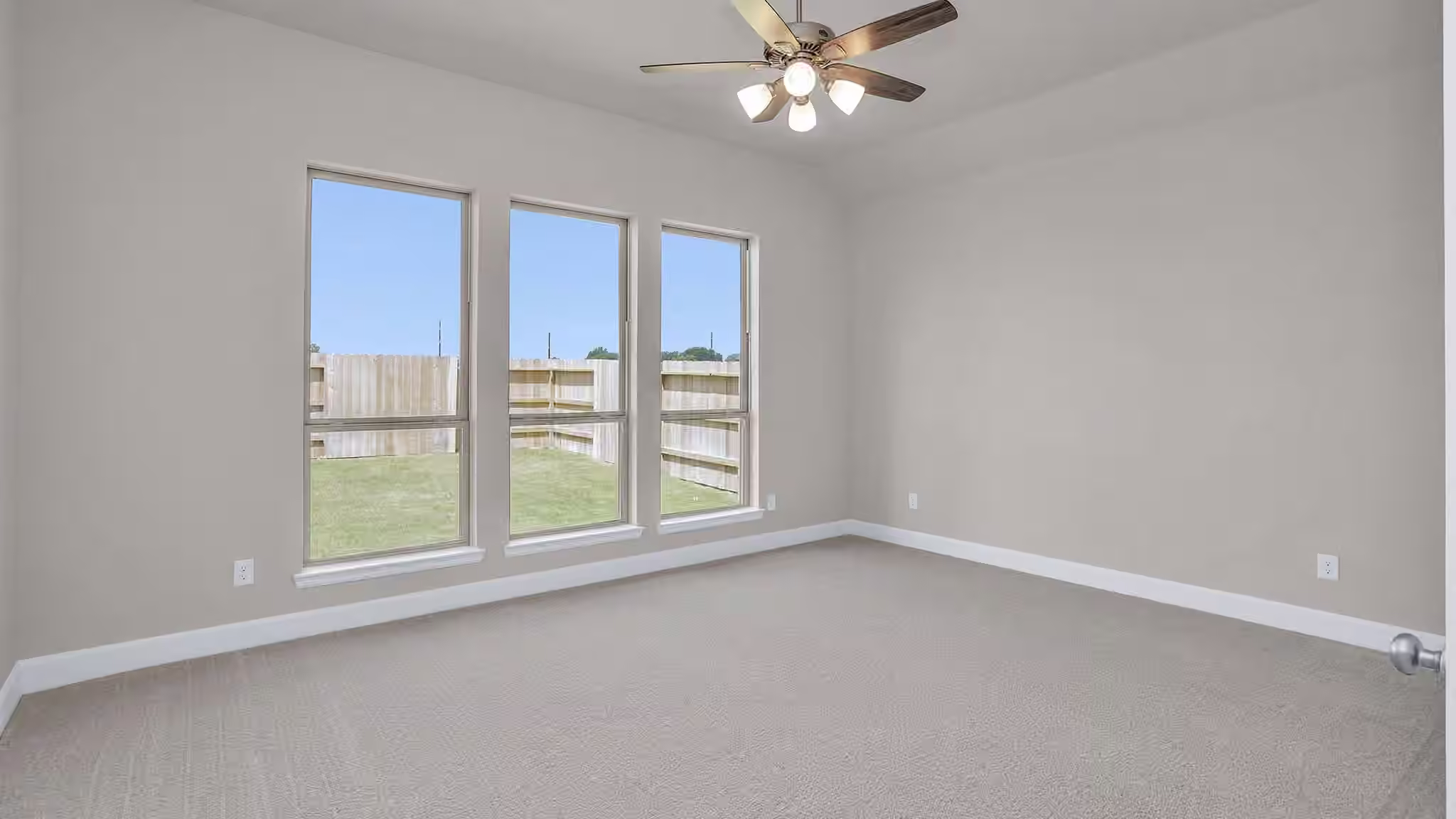 Photo 4 of 18607 Sweet Basil Drive, Hockley, TX