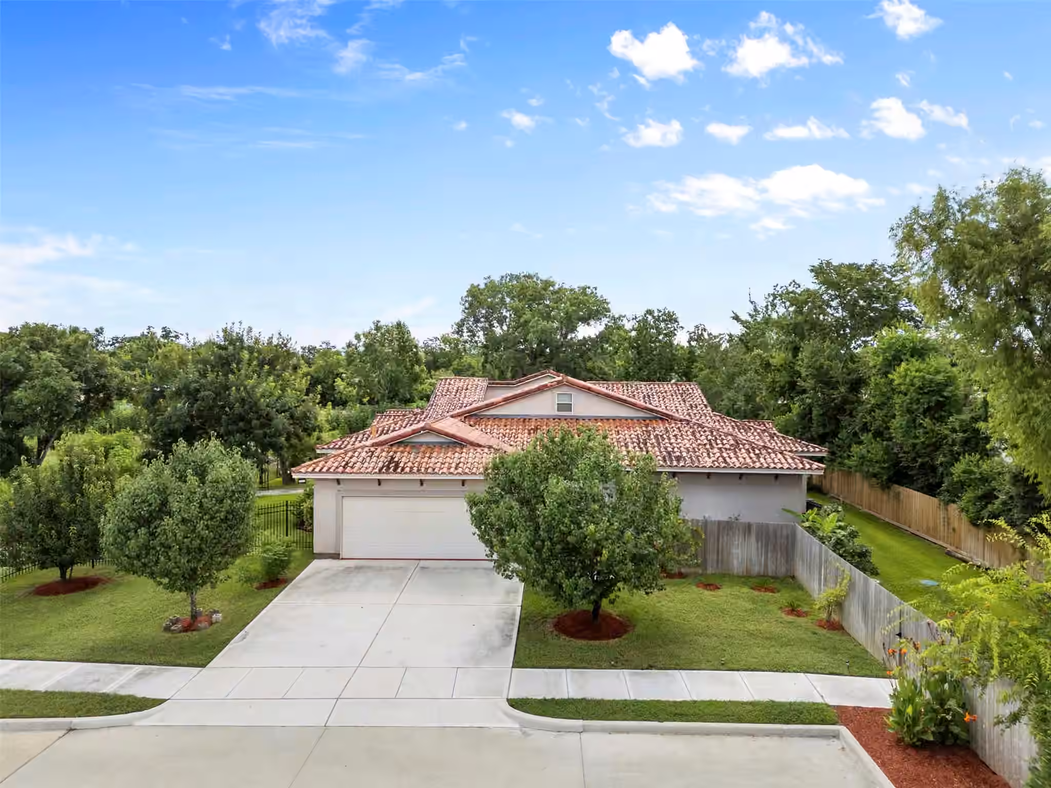 Photo 7 of 6962 Amie Lane, Pearland, TX