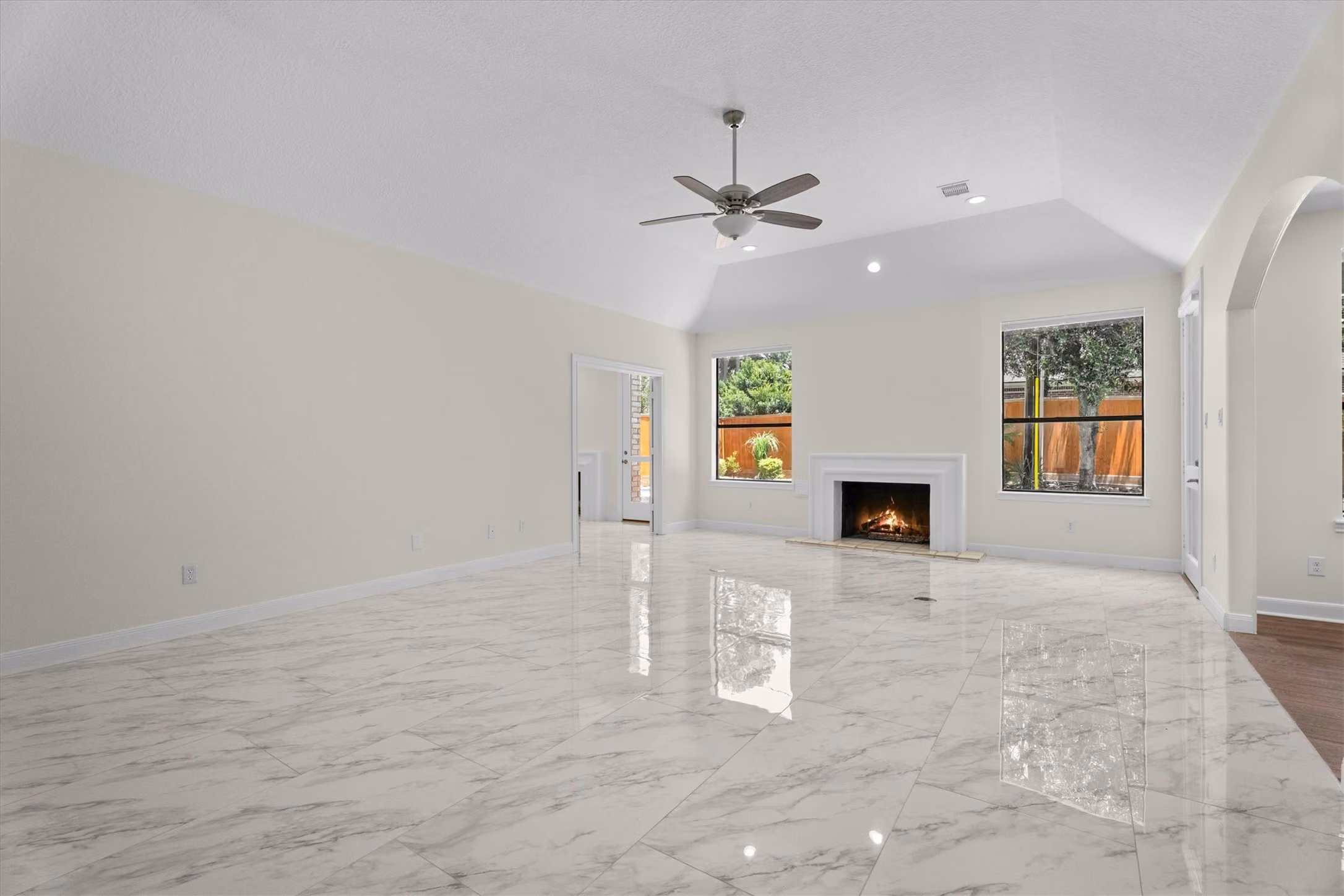 Photo 7 of 16002 Stewarts Grove Drive, Spring, TX