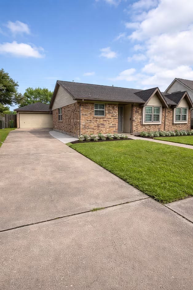 Photo 2 of 4415 Seminole Street, Pasadena, TX