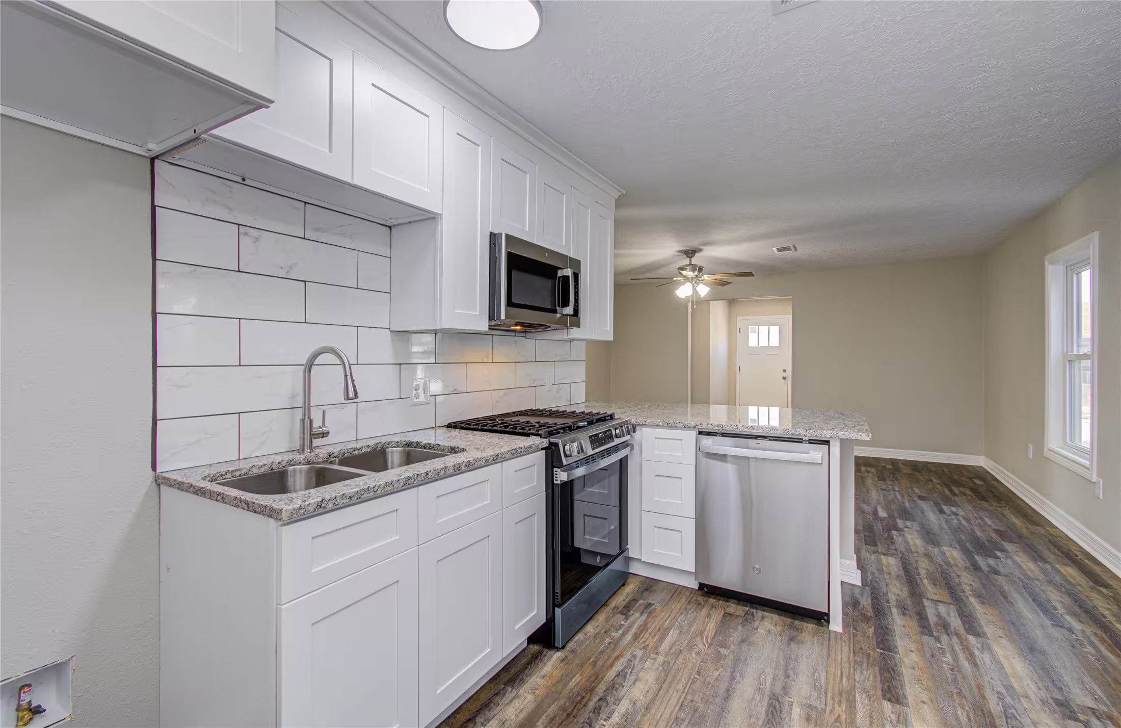 Photo 6 of 3802 Ranch Street, Houston, TX