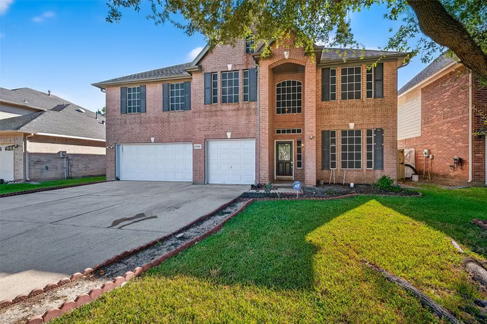Photo of 15527 Seminole Canyon Drive, Sugar Land, TX 77498