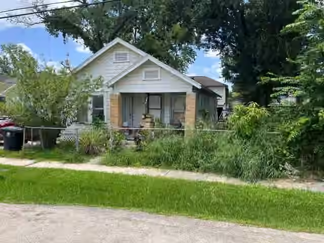 Photo of 833 Wilkes Street, Houston, TX 77009