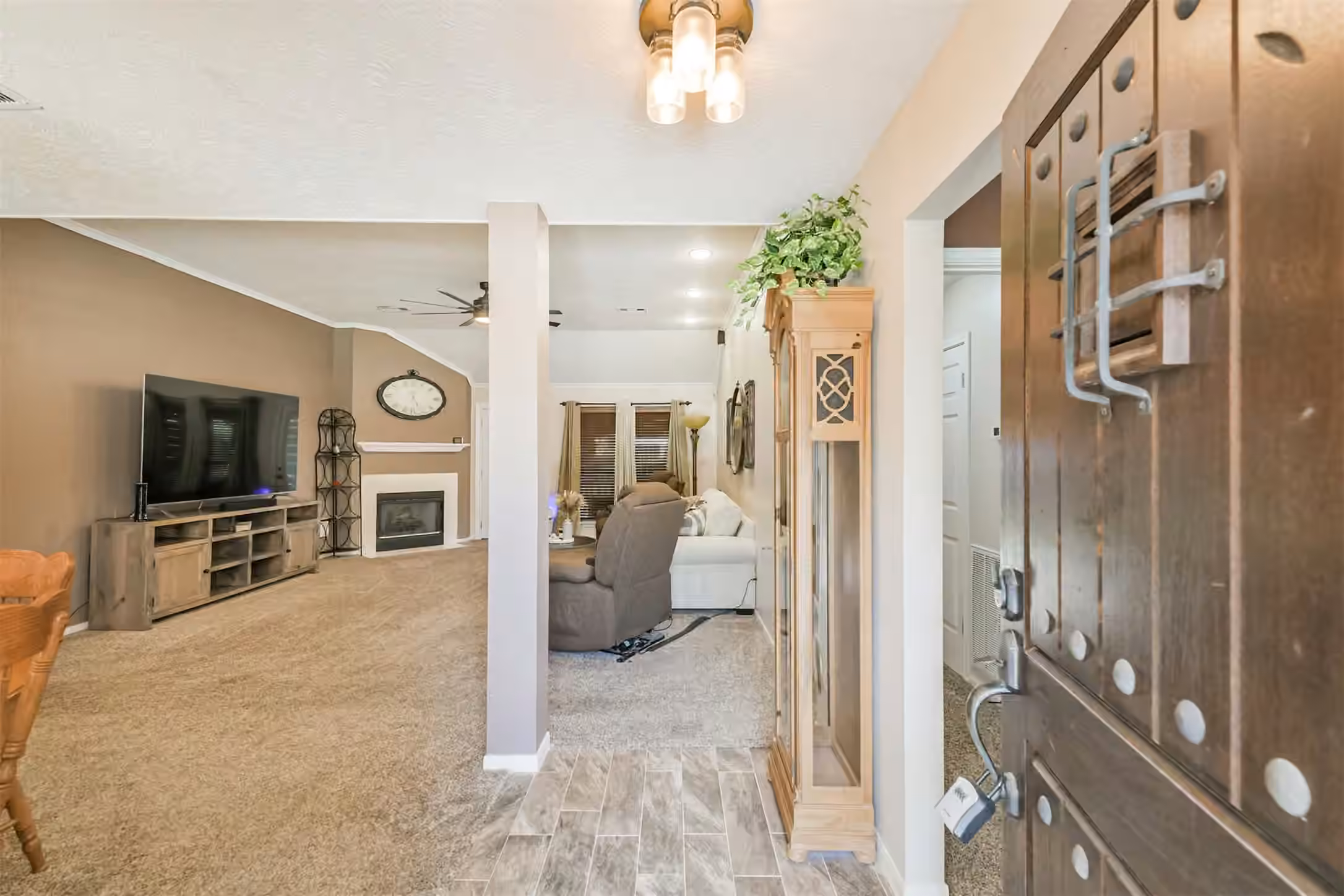Photo 2 of 22522 Willow Branch Lane, Tomball, TX