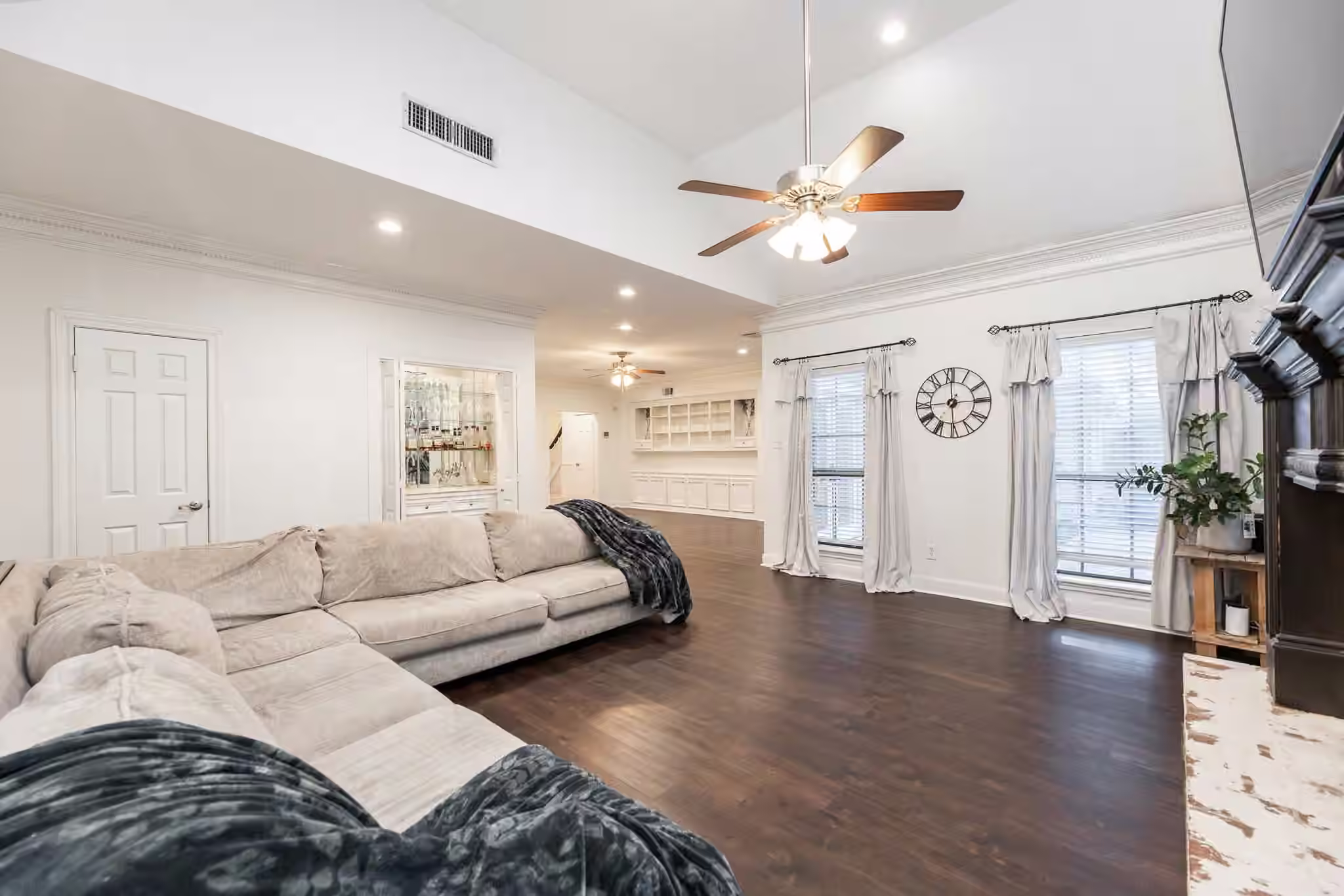 Photo 5 of 14102 N Suddley Castle Street, Houston, TX