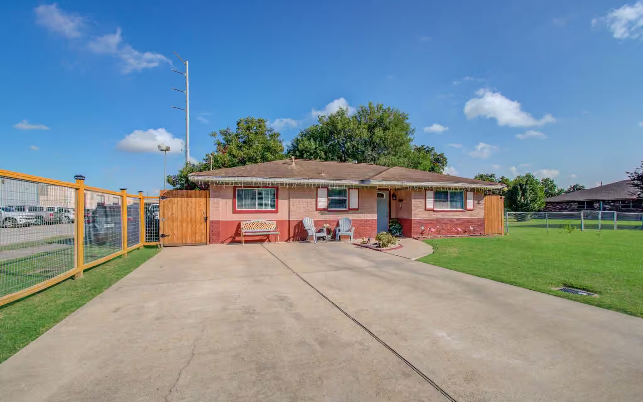 Photo 3 of 1115 Iowa Street, South Houston, TX