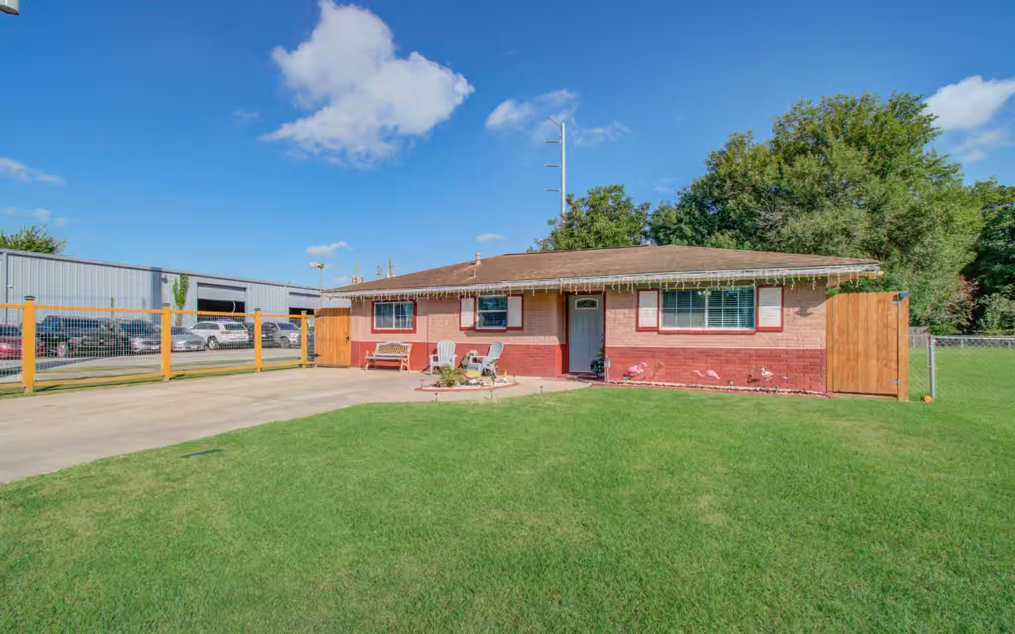 Photo 4 of 1115 Iowa Street, South Houston, TX