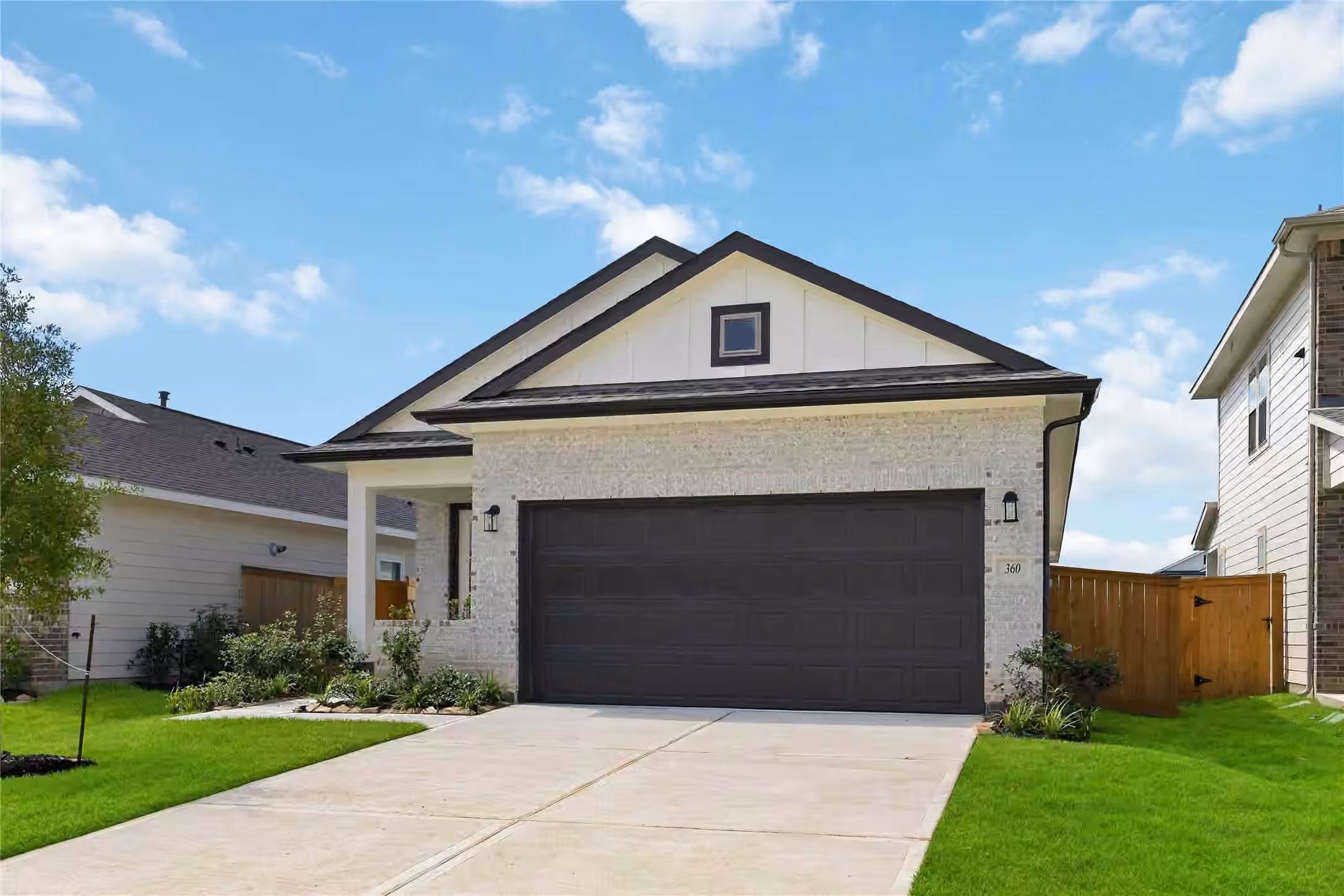 Photo 2 of 360 Palero Path, Brookshire, TX