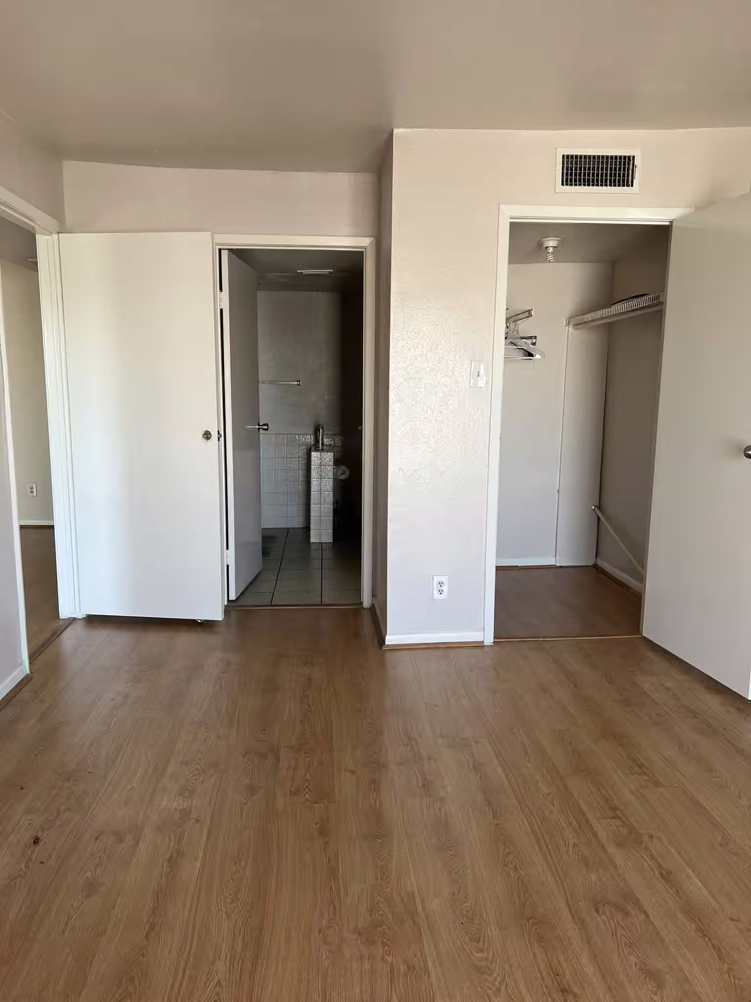 Photo 5 of 2814 S Bartell Drive 39, Houston, TX