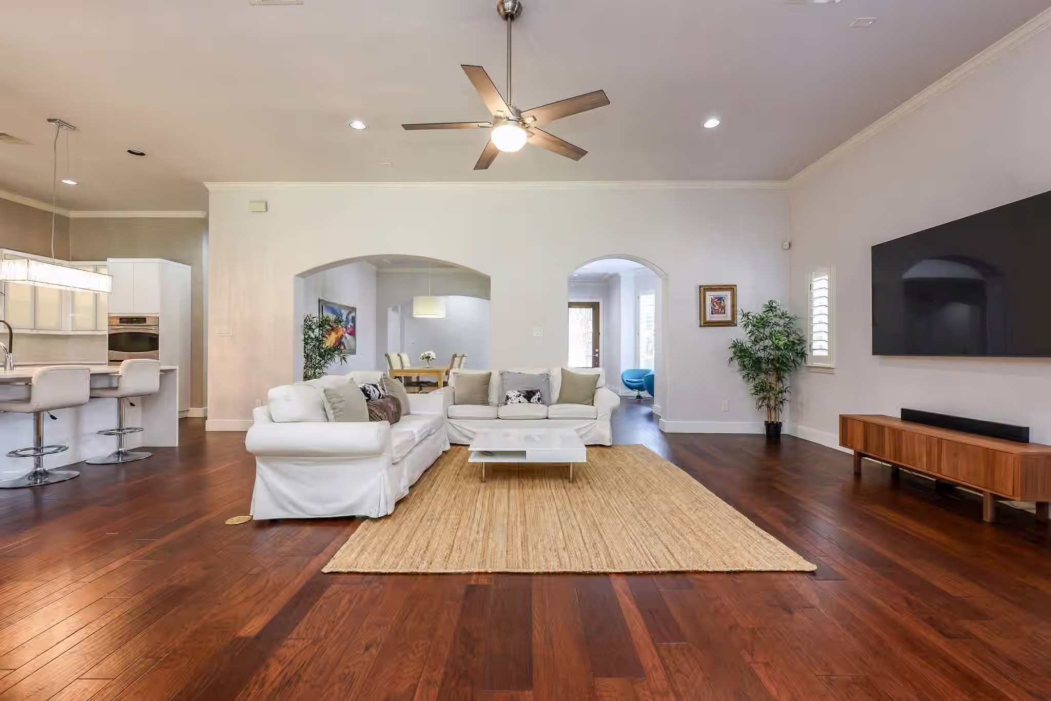 Photo 7 of 2811 King Point View Lane, Spring, TX