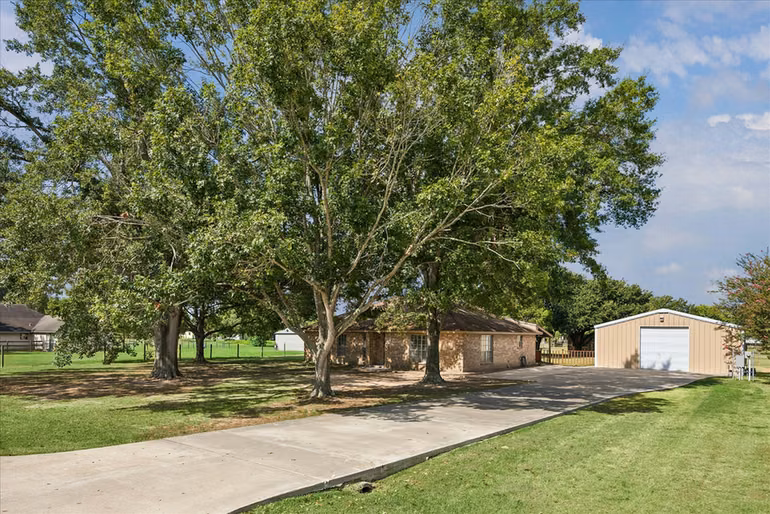 Photo 7 of 19203 Cy Fair Fire Road, Cypress, TX