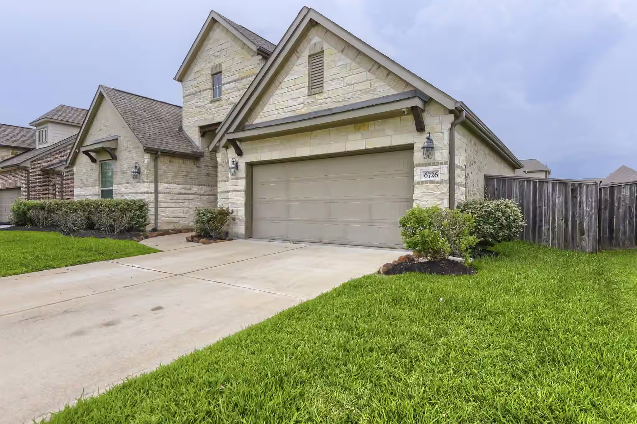 Photo 2 of 6726 Wellbrook Falls Lane, Katy, TX