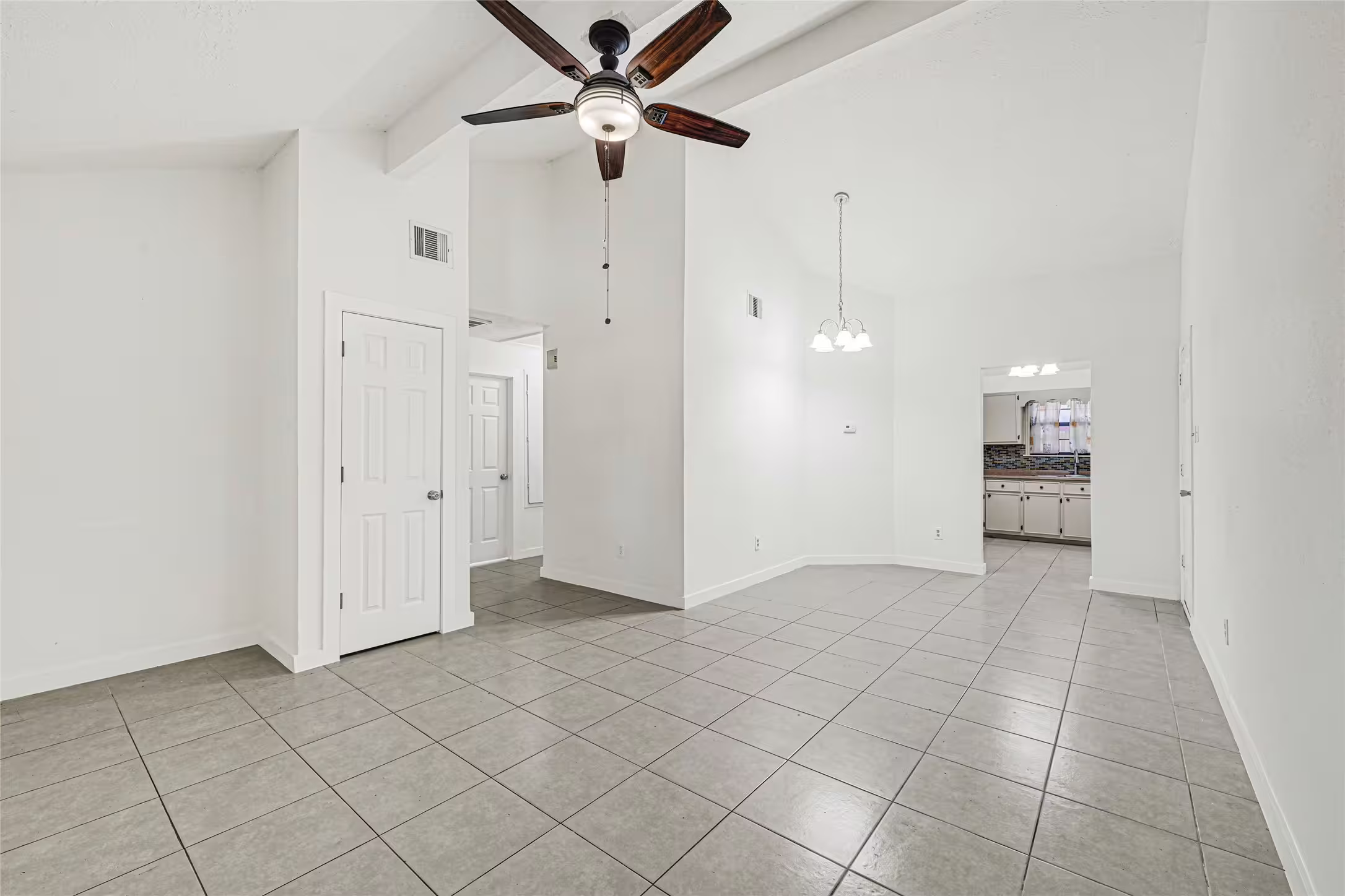 Photo 6 of 11619 Birch Run Lane, Houston, TX
