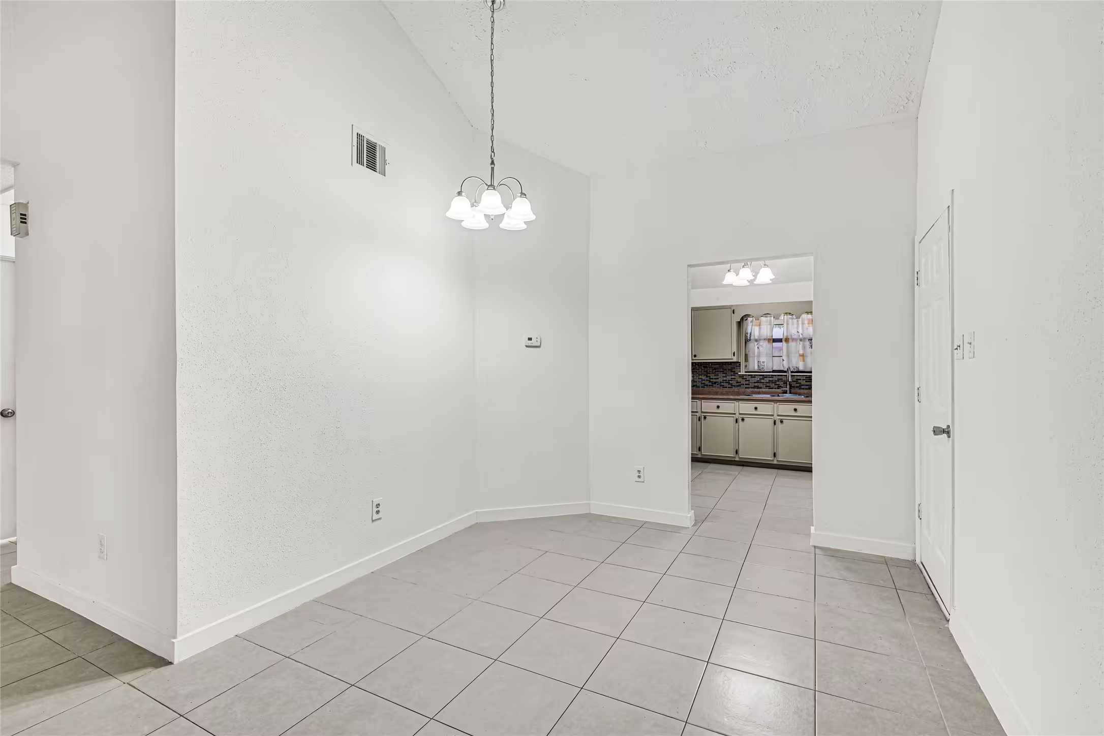 Photo 7 of 11619 Birch Run Lane, Houston, TX