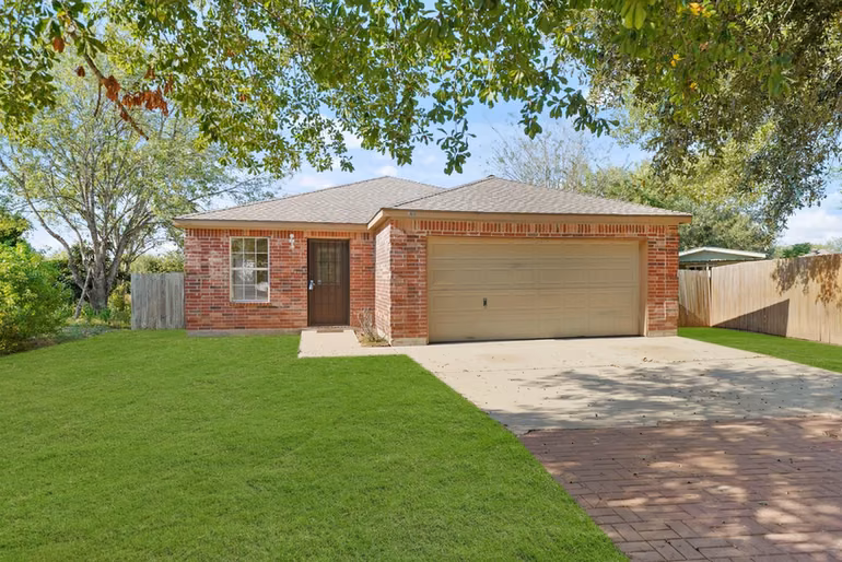 Photo of 1626 Dove Run, Brookshire, TX