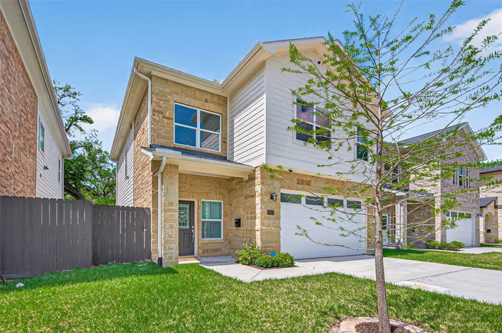Photo of 2207 Silverbonnet Street, Houston, TX