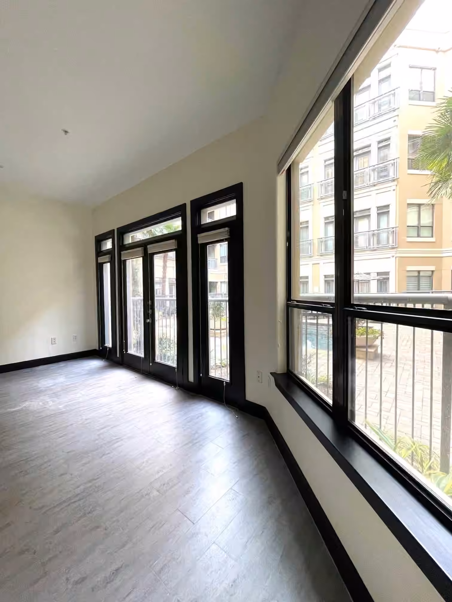 Photo 6 of 1901 Post Oak Boulevard 1213, Houston, TX