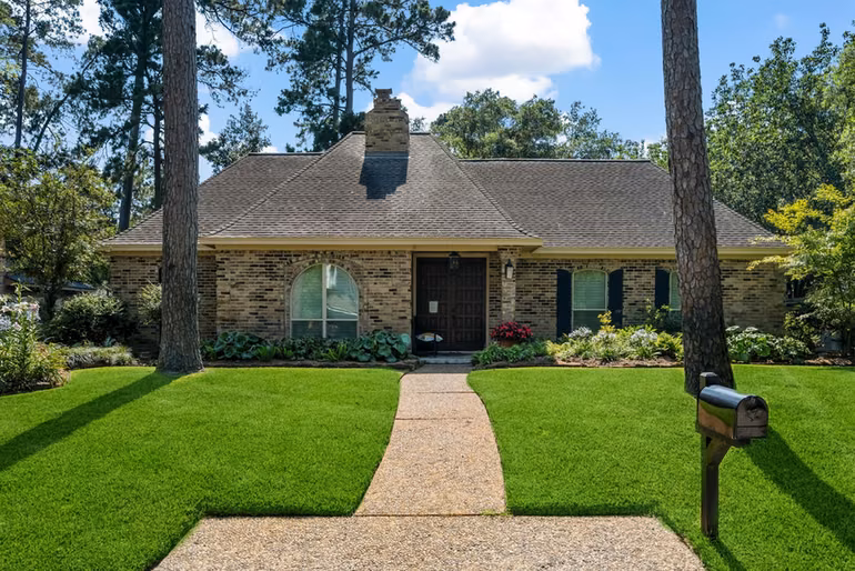 Photo of 1723 Hidden Villas Drive, Kingwood, TX