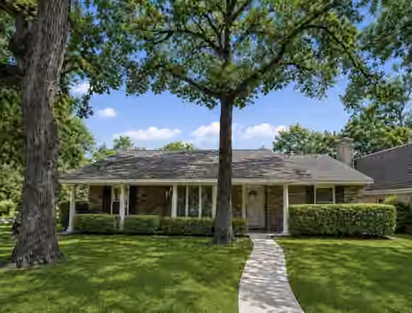 Photo of 401 Shadywood Circle, Conroe, TX 77304