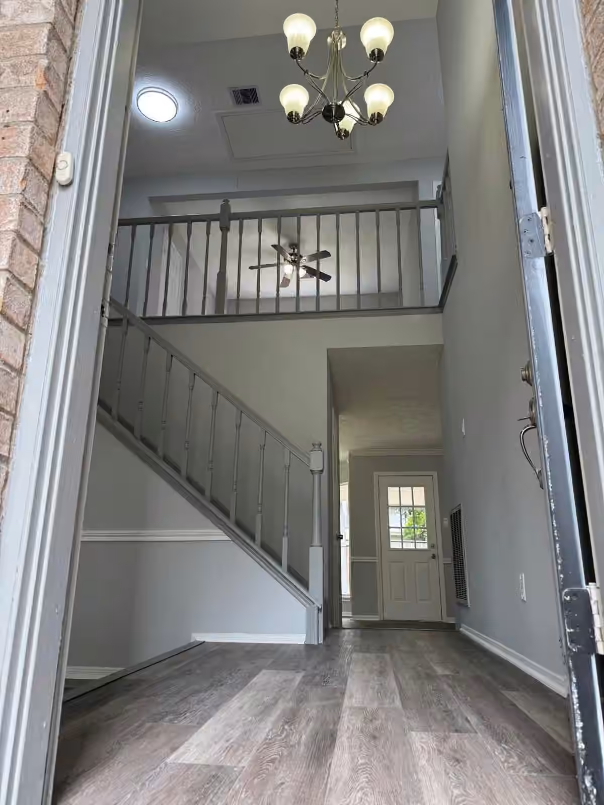 Photo 2 of 16503 Elmwood Point Lane, Sugar Land, TX