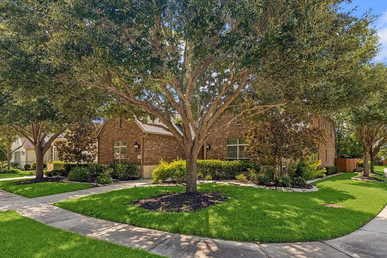 Photo 2 of 11402 Sardinia Drive, Richmond, TX