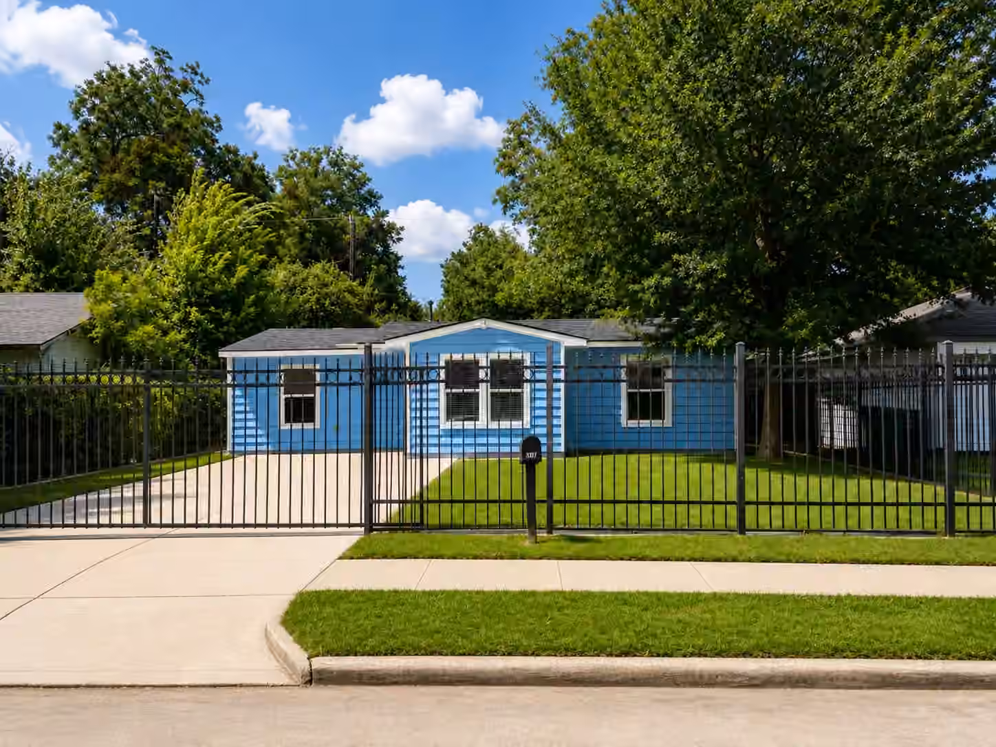 Photo 3 of 5317 Tarawa Road, Houston, TX